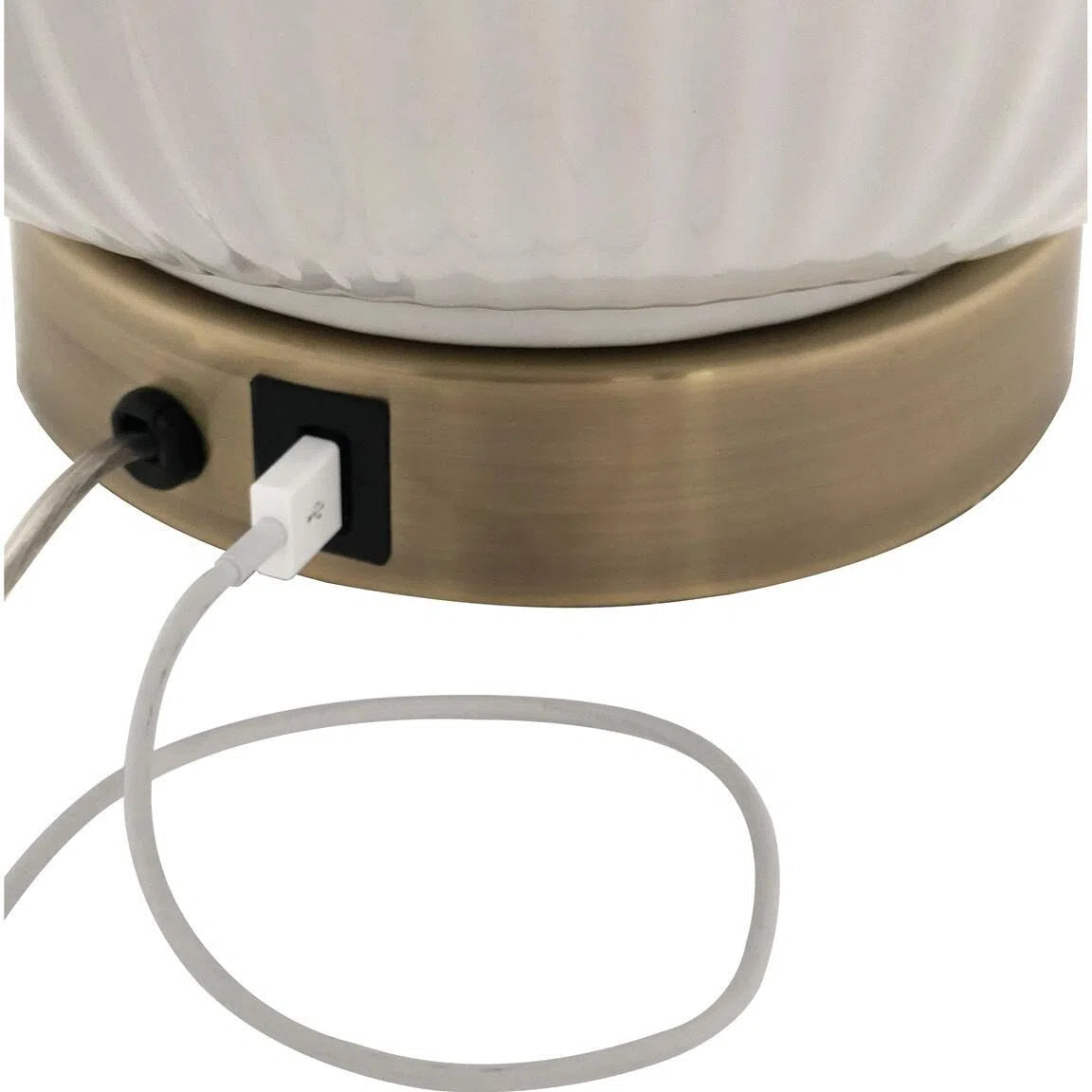 Lampe de table en vase de céramique blanche